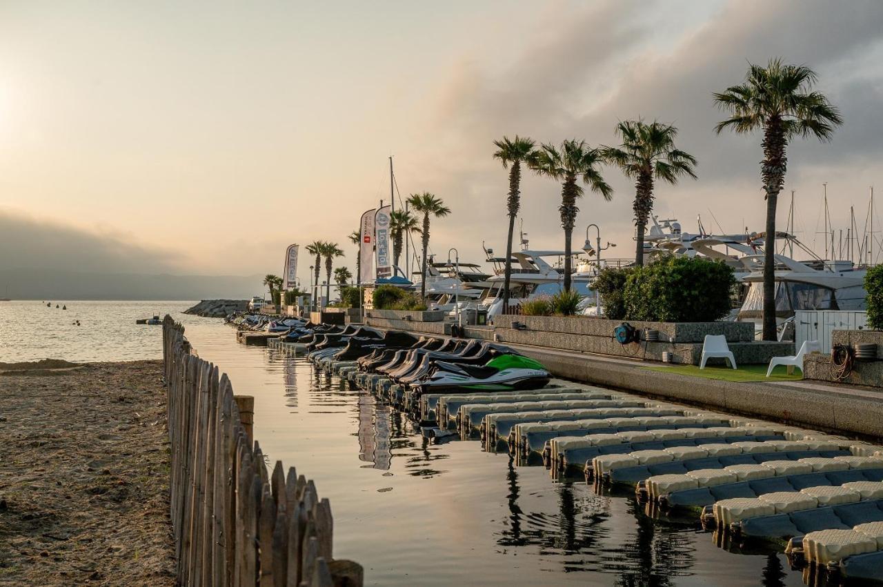 Hôtel Rivazur Cavalaire-sur-Mer Buitenkant foto