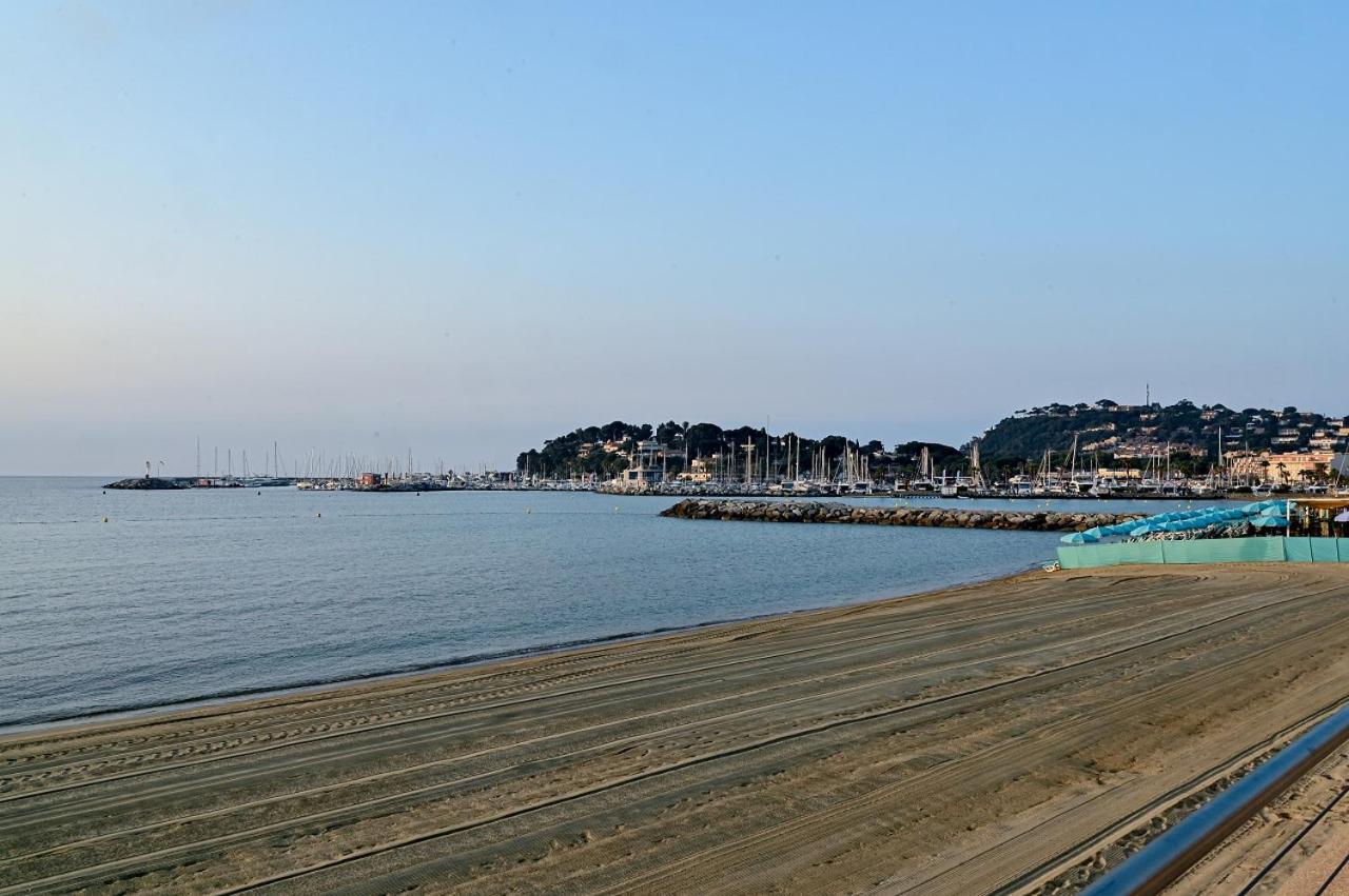 Hôtel Rivazur Cavalaire-sur-Mer Buitenkant foto